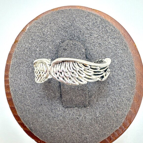 VTG Sterling Silver 925 Angel Wings Textured Design Band Ring Size 5.75 - Picture 2 of 11